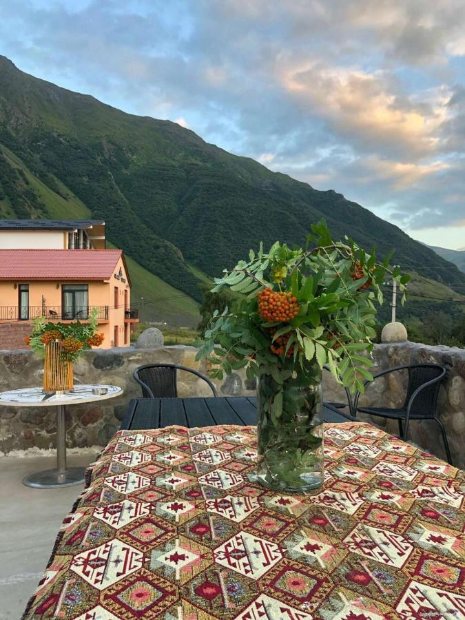 Vache Hotel Kasbegi Buitenkant foto